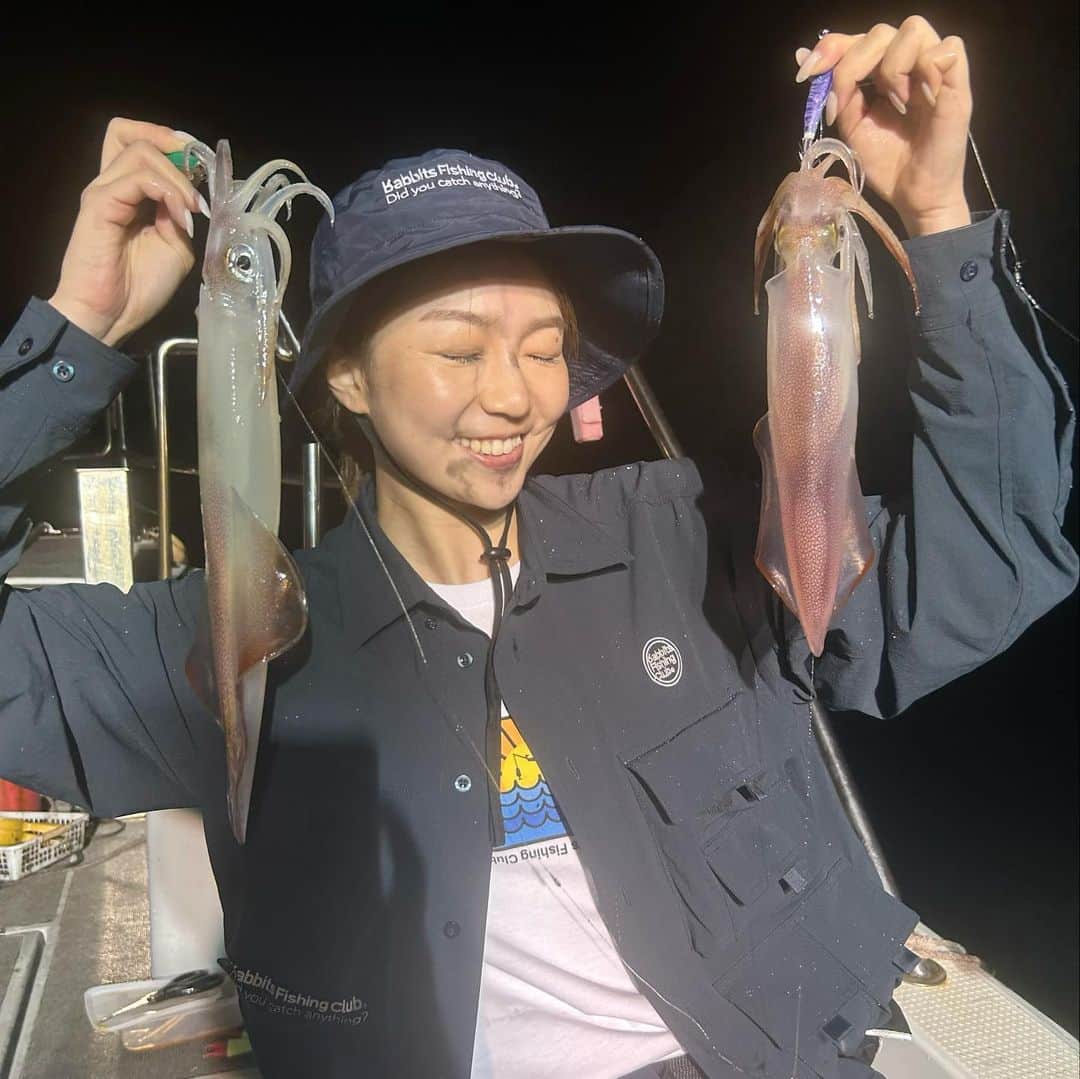 美舞さんのインスタグラム写真 - (美舞Instagram)「. . お友達にもお裾分けして❤️ 喜んでもらえて更に嬉しい😉❤️ . #次は何を釣りに行こう . #海釣り　#イカ釣り　#釣り　#イカメタル　#イカ　#釣りガール #釣り女子」6月4日 23時33分 - mibuki__.39
