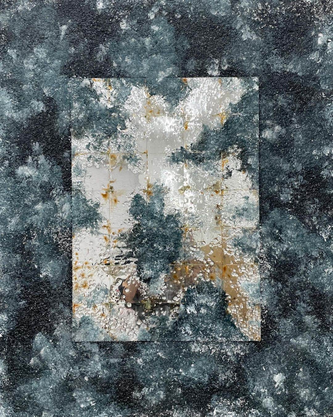 三浦大地さんのインスタグラム写真 - (三浦大地Instagram)「“Notion” Crystal Art by Daichi Miura for Volta Basel @voltaartfairs   いよいよ来週スイスのバーゼルのアートフェアに出展です。  今回の為に作った作品達は「和」を詰め込みながらも概念を曖昧にした。  曖昧、間、空、侘寂…  あとは対面で何かを感じてもらえればいいかな。  正解など世界に出たら尚更曖昧なものだから。  #voltabasel #art #artfair #crystalart #daichimiura #switzerland #notion」6月4日 23時39分 - daichi_1127
