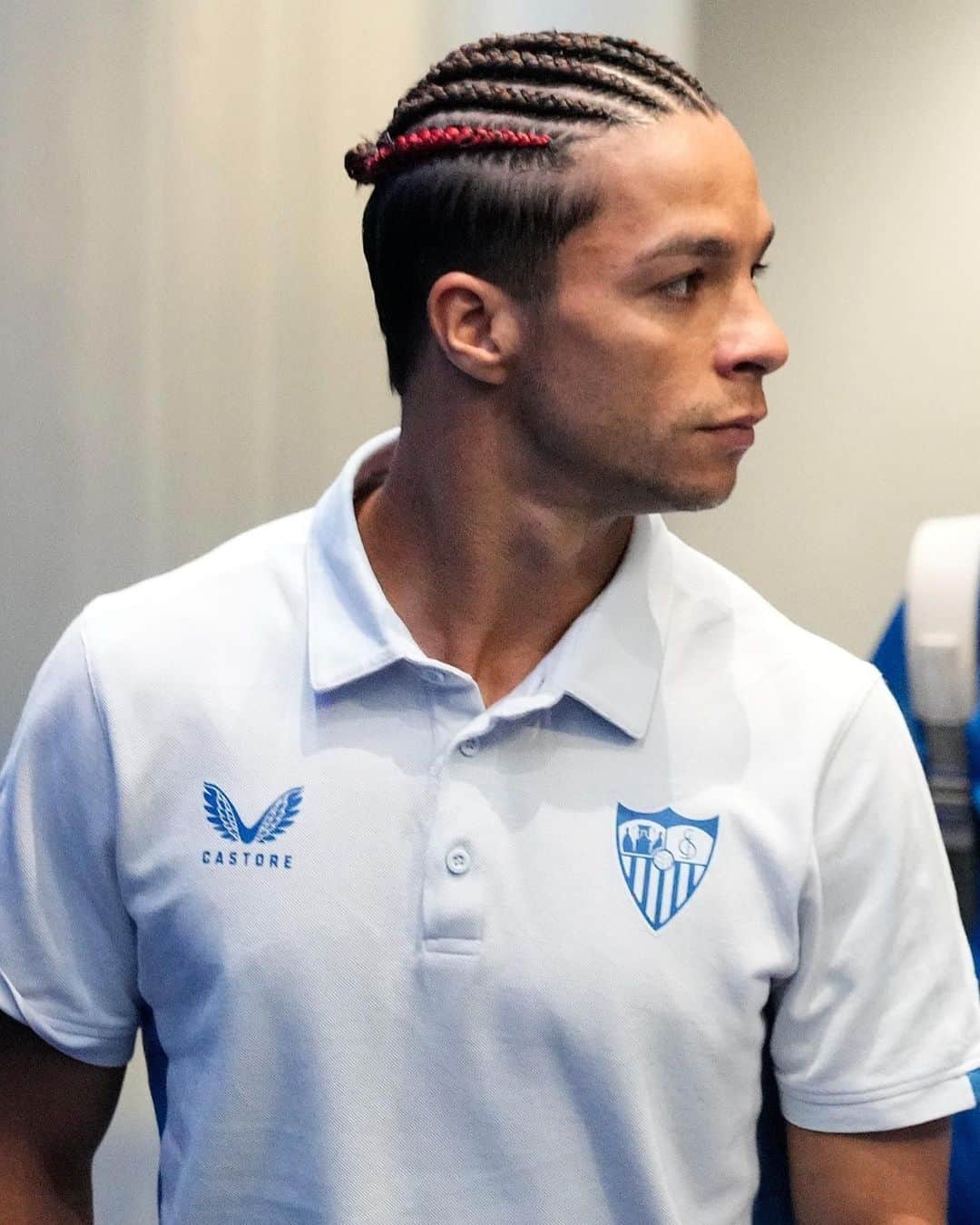 セビージャFCのインスタグラム：「📍 🏟️ 𝐑𝐞𝐚𝐥𝐞 𝐀𝐫𝐞𝐧𝐚  #RealSociedadSevillaFC  #WeareSevilla #NuncaTeRindas #laliga」