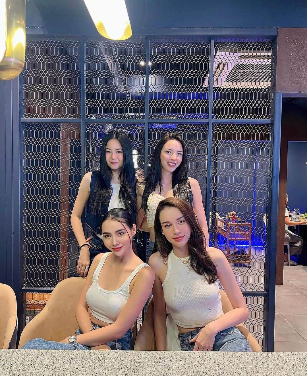 のインスタグラム：「ありがとう😊 #南鈴 #タイ女優 #thaiactress #タイモデル #thaimodel #タイ美人 #thaibeauty #ミスティーンタイランド #missteenthailand #missteenthailand2011」
