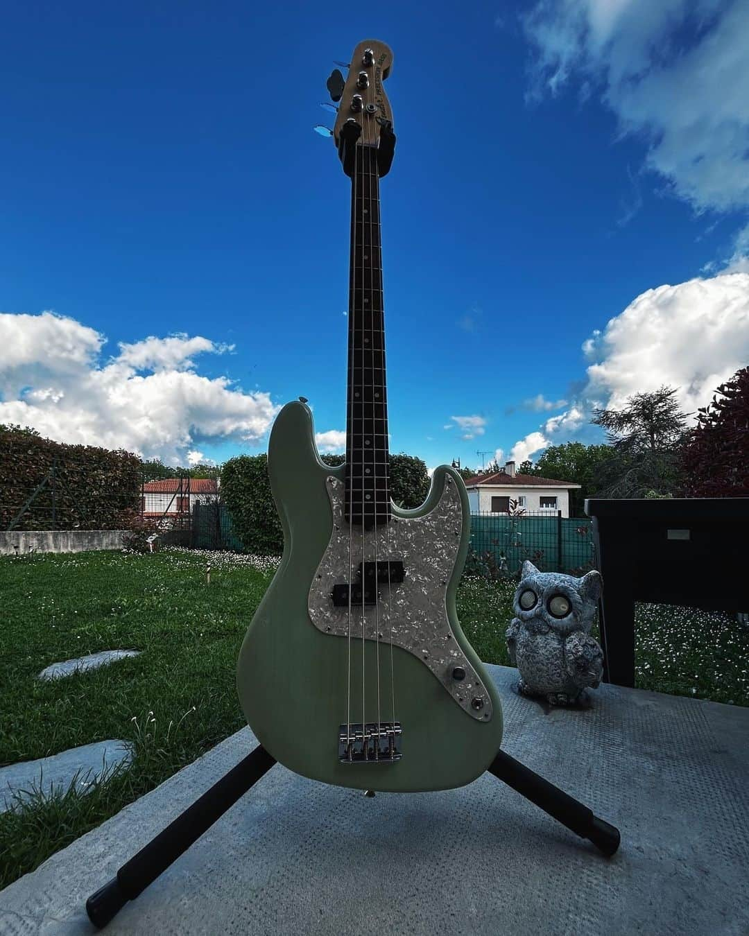 Fender Guitarさんのインスタグラム写真 - (Fender GuitarInstagram)「We're "Feeling This" beautiful signature Mark Hoppus Precision Bass from @eifyqt for this #FenderFanMail. Tag us in your gear for a chance to be featured next.」6月5日 1時01分 - fender