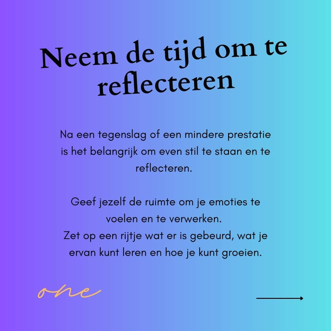 サンネ・ウェバースさんのインスタグラム写真 - (サンネ・ウェバースInstagram)「🌟 Omgaan met Teleurstellingen: 3 Tips voor Veerkracht! 🌟  Soms zitten tegenslagen en teleurstellingen in het leven.. Maar weet je wat? Je bent sterker dan je vaak in dat soort momenten denkt. En een tegenslag geeft je ook de kans om sterker terug te komen! Hier zijn drie tips om met teleurstellingen en tegenslagen om te gaan:  1️⃣ Neem de tijd om te reflecteren: Na een tegenslag of een mindere prestatie is het belangrijk om even stil te staan en te reflecteren. Geef jezelf de ruimte om je emoties te voelen en te verwerken. Zet op een rijtje wat er is gebeurd, wat je ervan kunt leren en hoe je kunt groeien.  2️⃣ Focus op het leerproces: Zie tegenslagen als leermomenten. Stel jezelf de vraag: "Wat kan ik hieruit leren?" Elke ervaring, zelfs de moeilijke, kan waardevolle inzichten en groeikansen bieden. Richt je op persoonlijke ontwikkeling en laat tegenslagen je niet ontmoedigen.  3️⃣ Omring jezelf met positiviteit en steun: Zoek steun bij vrienden, familie en coaches die je positief beïnvloeden en je motiveren. Laat je helpen door mensen die je aanmoedigen om door te gaan en je helpen om je vertrouwen te herstellen.   Onthoud: teleurstellingen en tegenslagen maken deel uit van het leven, maar ze bepalen niet wie je bent. Jij bent krachtig, en met deze tips kun je sterker dan ooit terugkomen! Heb jij nog andere waardevolle tips om met teleurstellingen om te gaan? Deel ze hieronder in de reacties, zodat we elkaar kunnen inspireren en ondersteunen. Samen staan we sterk! 💪✨ #Veerkracht #Teleurstellingen #SterkerTerugkomen」6月5日 1時01分 - sannewevers.official