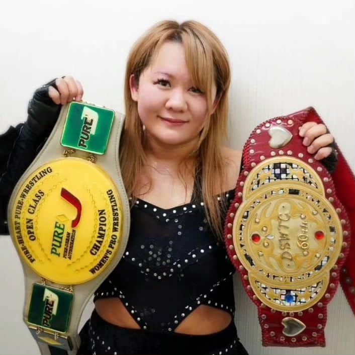 中森華子のインスタグラム：「2冠チャンピオンになりました。 本当に本当に、キツかった、もう駄目かもと思った場面もあります。 佐藤さんとだったから 強敵に勝つことが出来ました。 16年たって夢が叶いました。 応援ありがとうございました。  そして、これから！！！！！  #PUREJ #綾華」