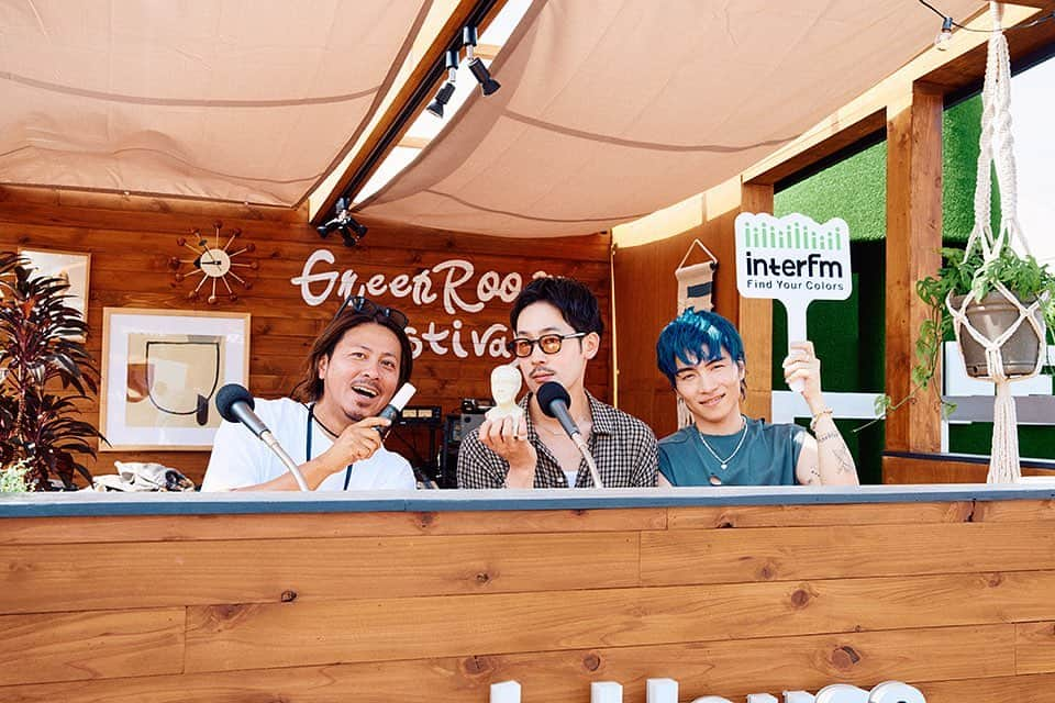 InterFM897のインスタグラム：「Sun. 8pm- LIFE LABEL・Dolive presents 「What’s New FUN?」 DJ：林哲平 6/27(日)に横浜赤レンガ倉庫で行われたGREENROOM FESTIVAL’23での公開収録の模様をお届け♬ ゲストはTENDREさん！ さらに、仲良しのSIRUPさんもサプライズで登場😳💕 聴き逃した方は、radikoのタイムフリー、Podcastをチェック📻 是非、聴いてくださいね✨  #interfm #WhatsNewFUN #greenroomfestival #tendre #sirup」