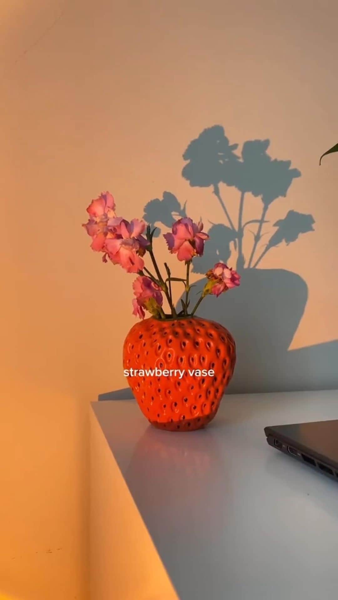 SHEINのインスタグラム：「This haul is putting the ”“AW”“ in strawberry 🍓😍 Which did you love berry much? 👇 @oliwia.sierakowska  🔎13700961 13979094 2600924 13858789 9972615  #SHEIN #SHEINforAll #SHEINstyle #fashion #chic #saveinstyle」