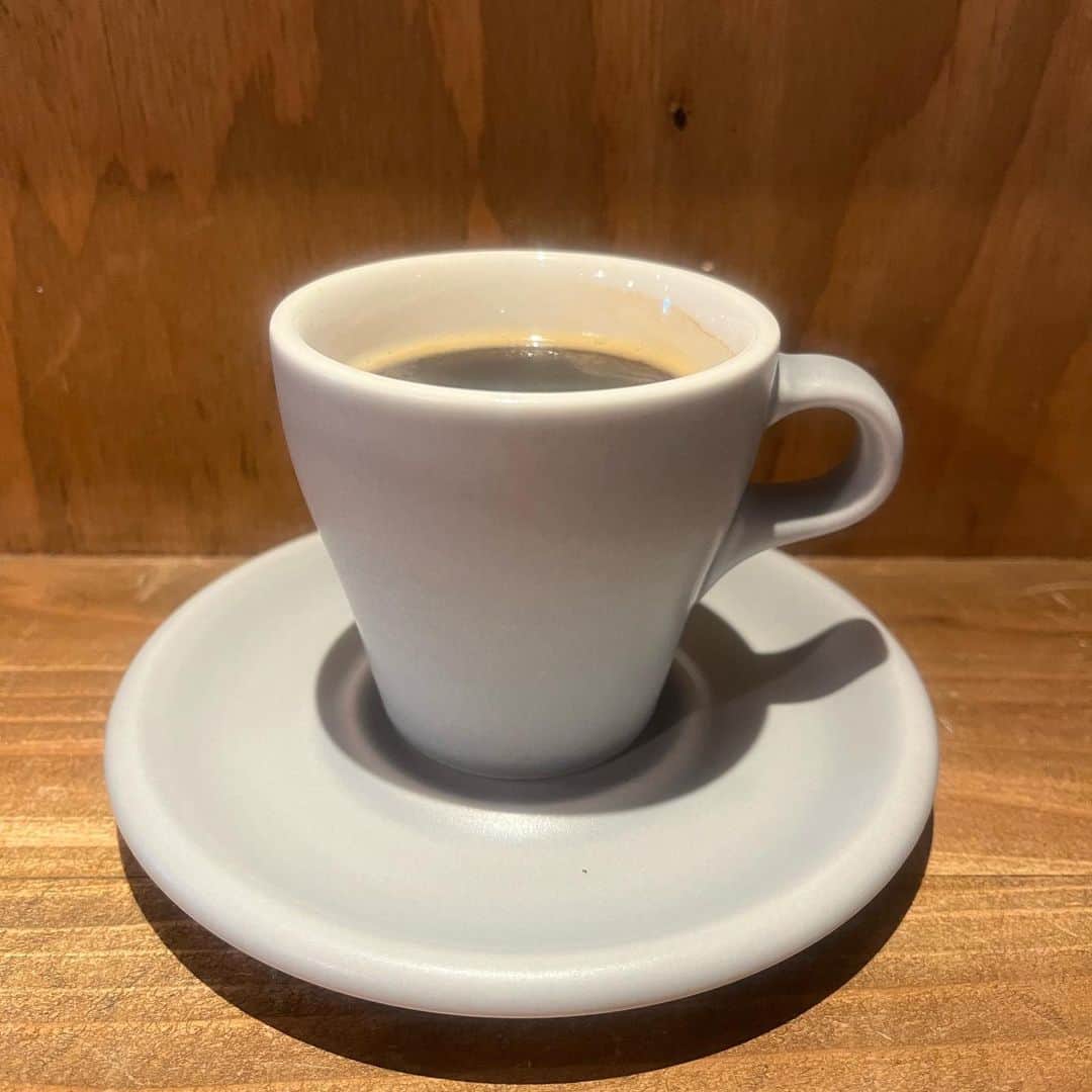 川崎優さんのインスタグラム写真 - (川崎優Instagram)「. . コーヒーばっかり飲んでる。 .」6月5日 12時16分 - yuu__noir