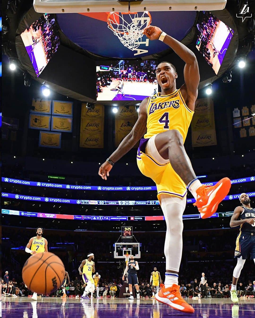 Los Angeles Lakersさんのインスタグラム写真 - (Los Angeles LakersInstagram)「Skywalkin’ Stealin’ Slammin’   Season One with the #LakeShow: @lonniewalkeriv」6月5日 3時50分 - lakers