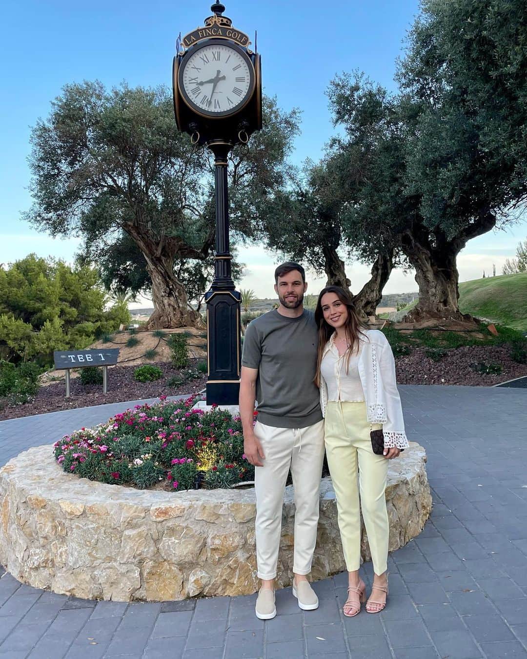 ヘスス・フェルナンデス・コラードのインスタグラム：「No hace falta más! 😍🙏🏼😍 #holidays」