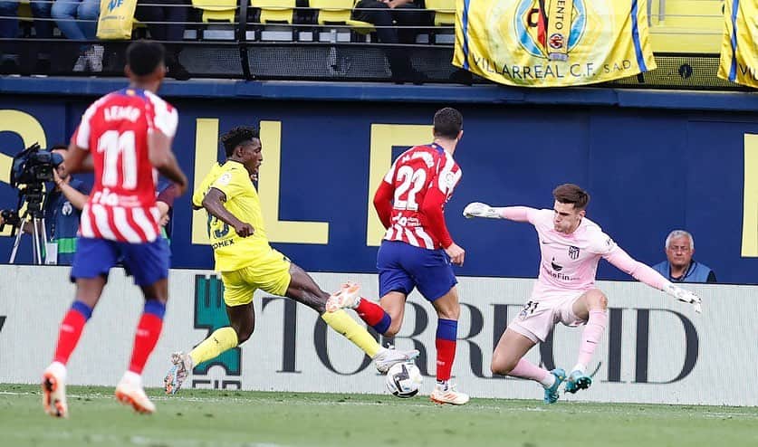アトレティコ・マドリードのインスタグラム：「👐 Debut oficial con el primer equipo para cerrar la temporada.  ¡Enhorabuena, Gomis!」