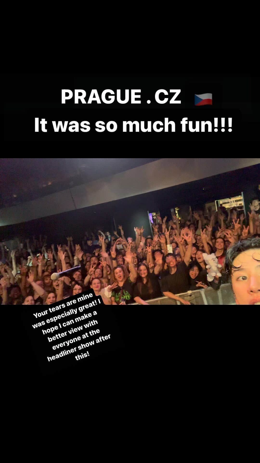 Taka のインスタグラム：「#oneokrock #prague #luxurydiseaseeuropetour2023」