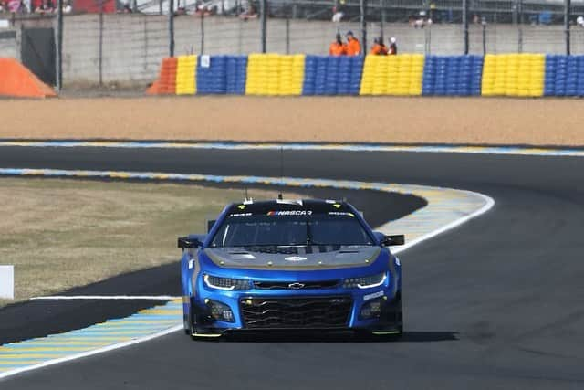 ジェンソン・バトンさんのインスタグラム写真 - (ジェンソン・バトンInstagram)「Well that was a fun day of testing here @24heuresdumans. How cool does the @nascarg56 look?! She’s fast too 😉 oh and I forgot big!!」6月5日 5時50分 - jensonbutton