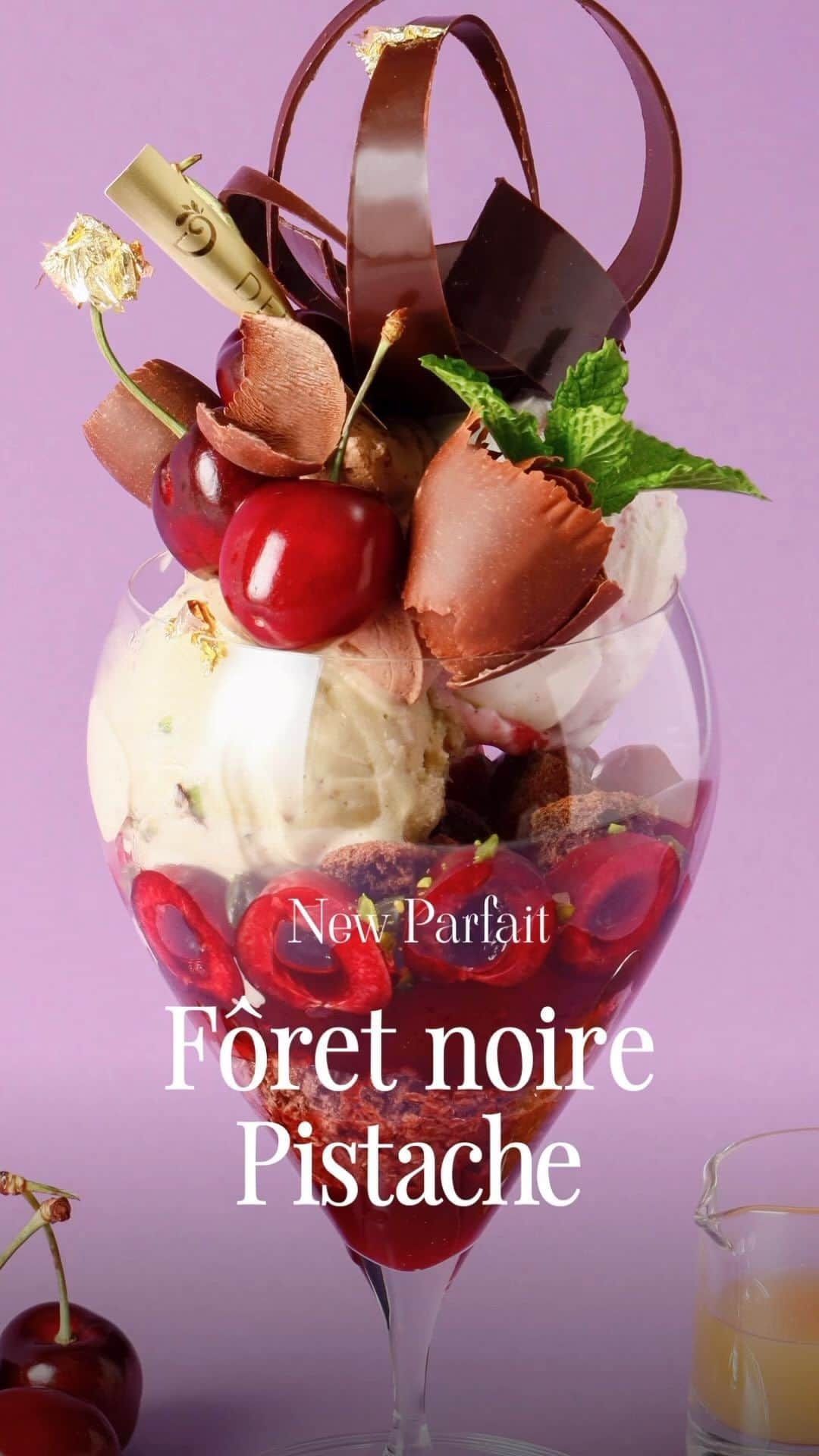 eguchikazuakiのインスタグラム：「New parfaits Fôret noire Pistache」