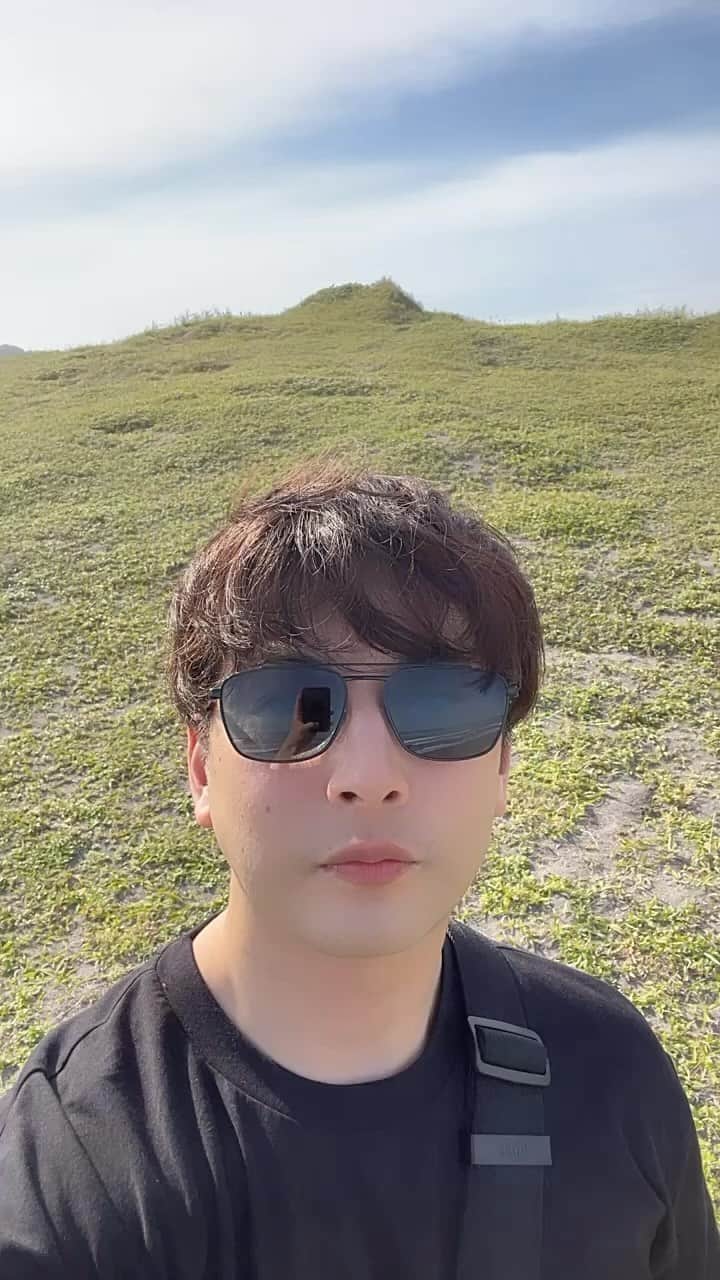 石黒英雄のインスタグラム：「🚶‍♂️✌️」