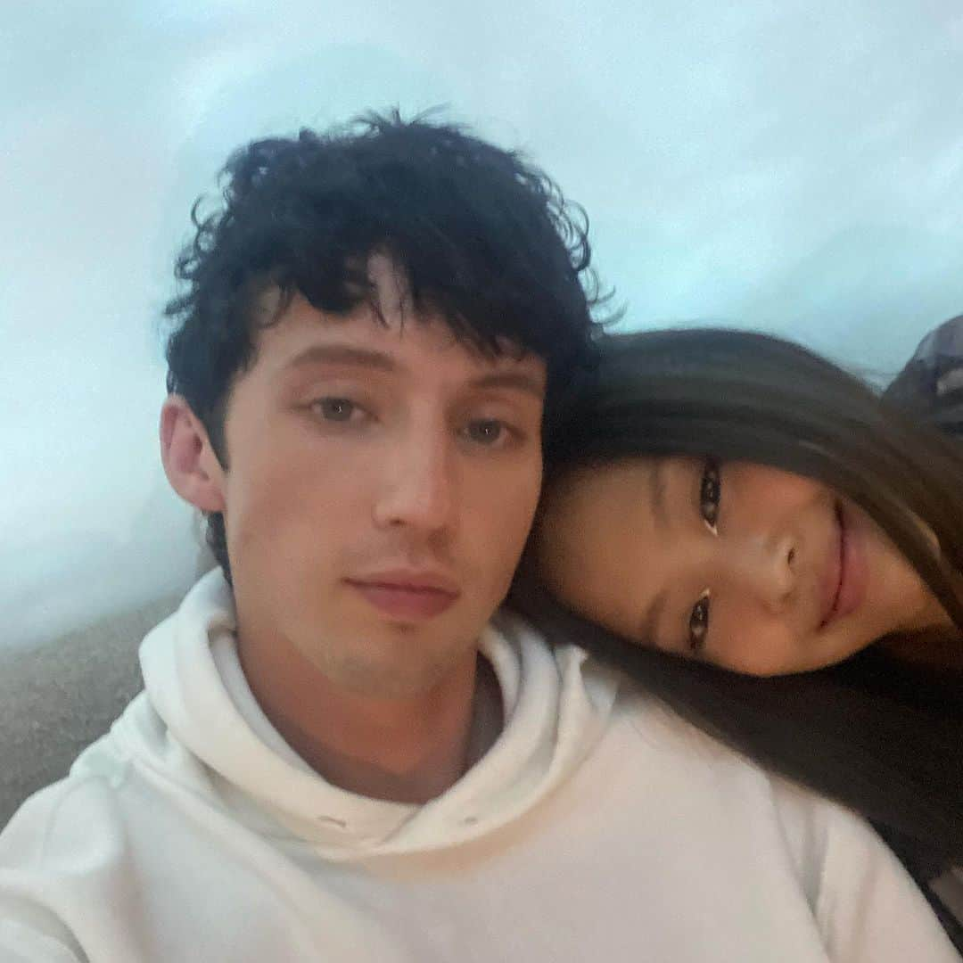 トロアイ・シヴァンさんのインスタグラム写真 - (トロアイ・シヴァンInstagram)「tonight @theidol 🫣❤️‍🔥」6月5日 8時13分 - troyesivan