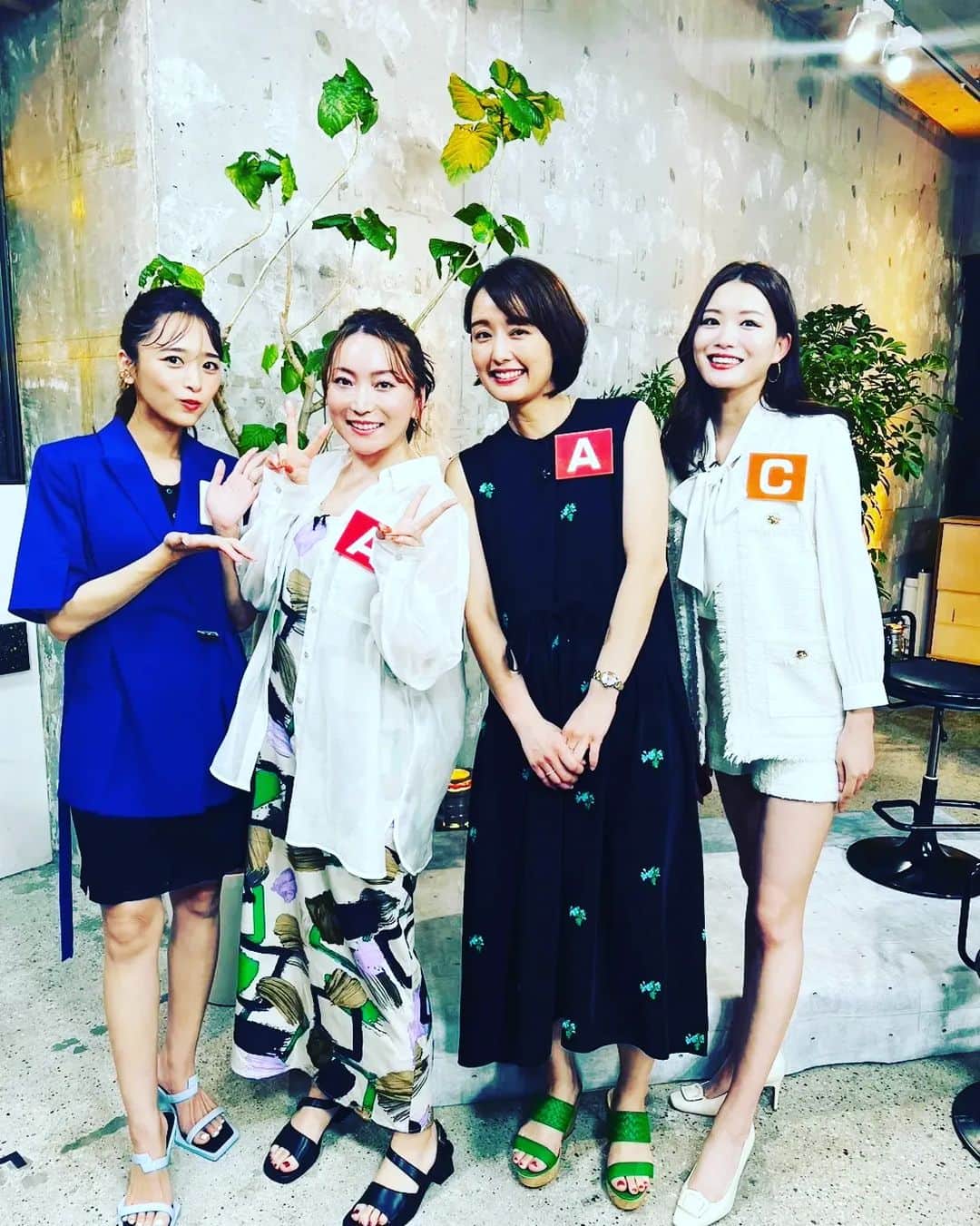 のインスタグラム：「おはようございます！  今日は スター★性格診断SHOW  みんなでワイワイ 楽しすぎて ついつい しゃべりすぎてしまいました💦  #お仕事 #スター性格診断show   #しゃべりすぎ」