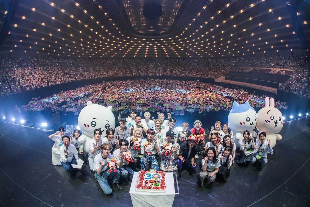 生田竜聖のインスタグラム：「. めざまし30周年フェスin大阪  ありがとうございました！  岡崎体育さん！ また同じステージに立つ日を 心待ちにしております！  #littlegleemonster #superbeaver  #INI #deftech #岡崎体育」