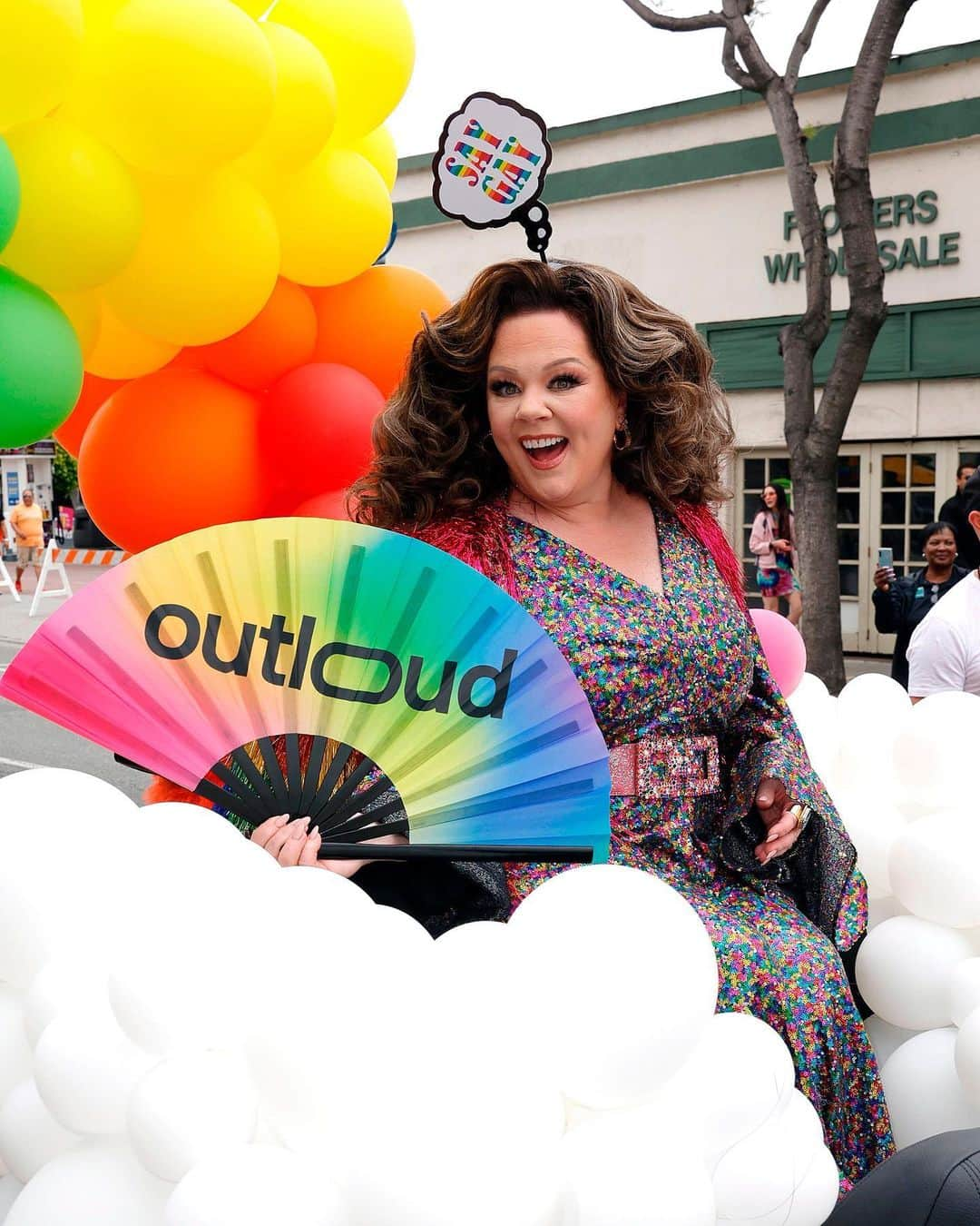 Just Jaredさんのインスタグラム写真 - (Just JaredInstagram)「Melissa McCarthy and Laith Ashley went all out for the 2023 WeHo Pride Parade this weekend, where they were honored at as the Ally and Breakthrough Icons of the Parade #MelissaMcCarthy #LaithAshley Photos: Getty」6月5日 9時11分 - justjared