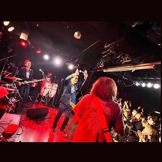 田中和さんのインスタグラム写真 - (田中和Instagram)「アブラサミットツアー@博多voodoo loungeありがとうございました！楽しくサポートさせて頂きました。 間合い(笑)というか諸々なタイミングの磨きがかかっています！バンドの醍醐味を味わえる素敵なステージでございました、ありがとうございます！ #アブラサミットツアー2023  #アブラーズ  #武内享  #大土井裕二  #藤井尚之  #voodoolounge」6月5日 10時10分 - kazz620