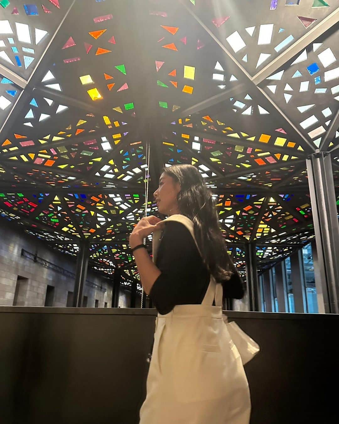 湯田葉月のインスタグラム：「Beautiful day for exploring. Mum came to Melbourne for the first time! Yey! #melbourne #ngv #internationalcouple」