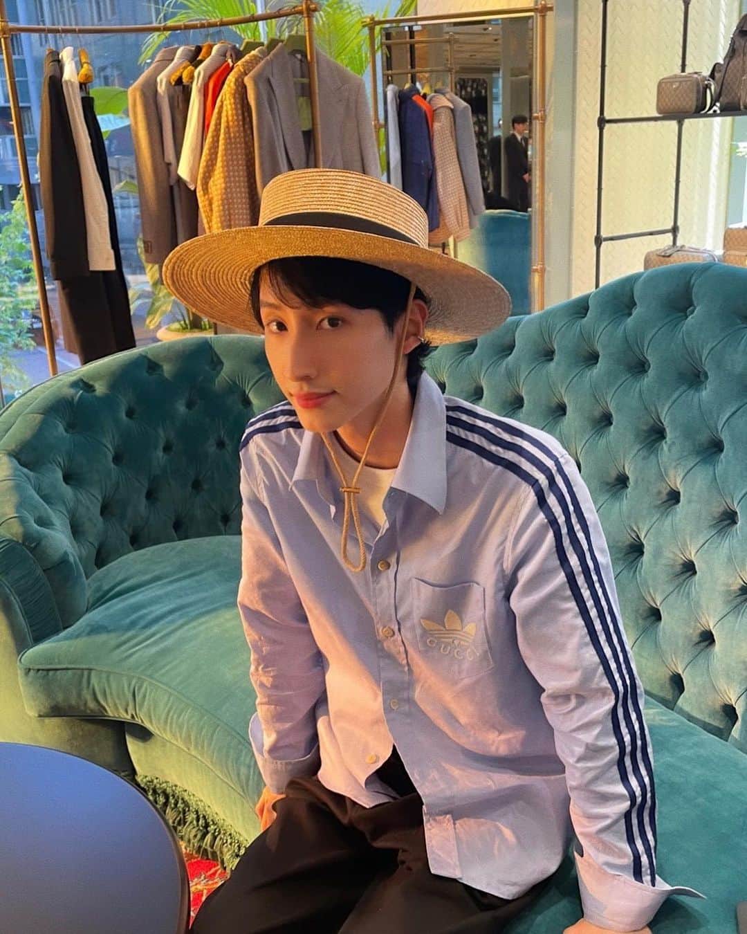 のインスタグラム：「🌻🏖️🌞」
