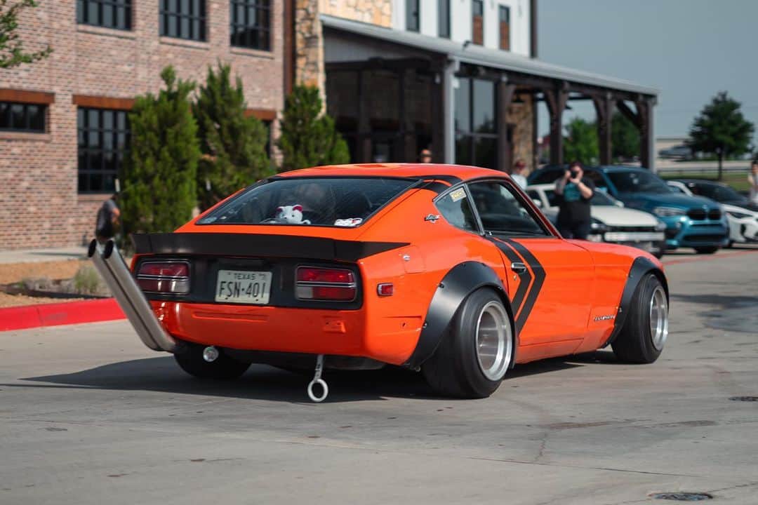 スティーブのインスタグラム：「Datsun240z フェアレディZ picture by @_steezymedia_」