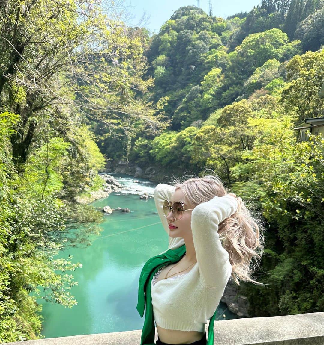 K͎A͎R͎E͎N͎のインスタグラム：「🧚 ᴘᴏᴡᴇʀ sᴘᴏᴛ 🔥🔥  #takachihogorge #takachiho #japan」