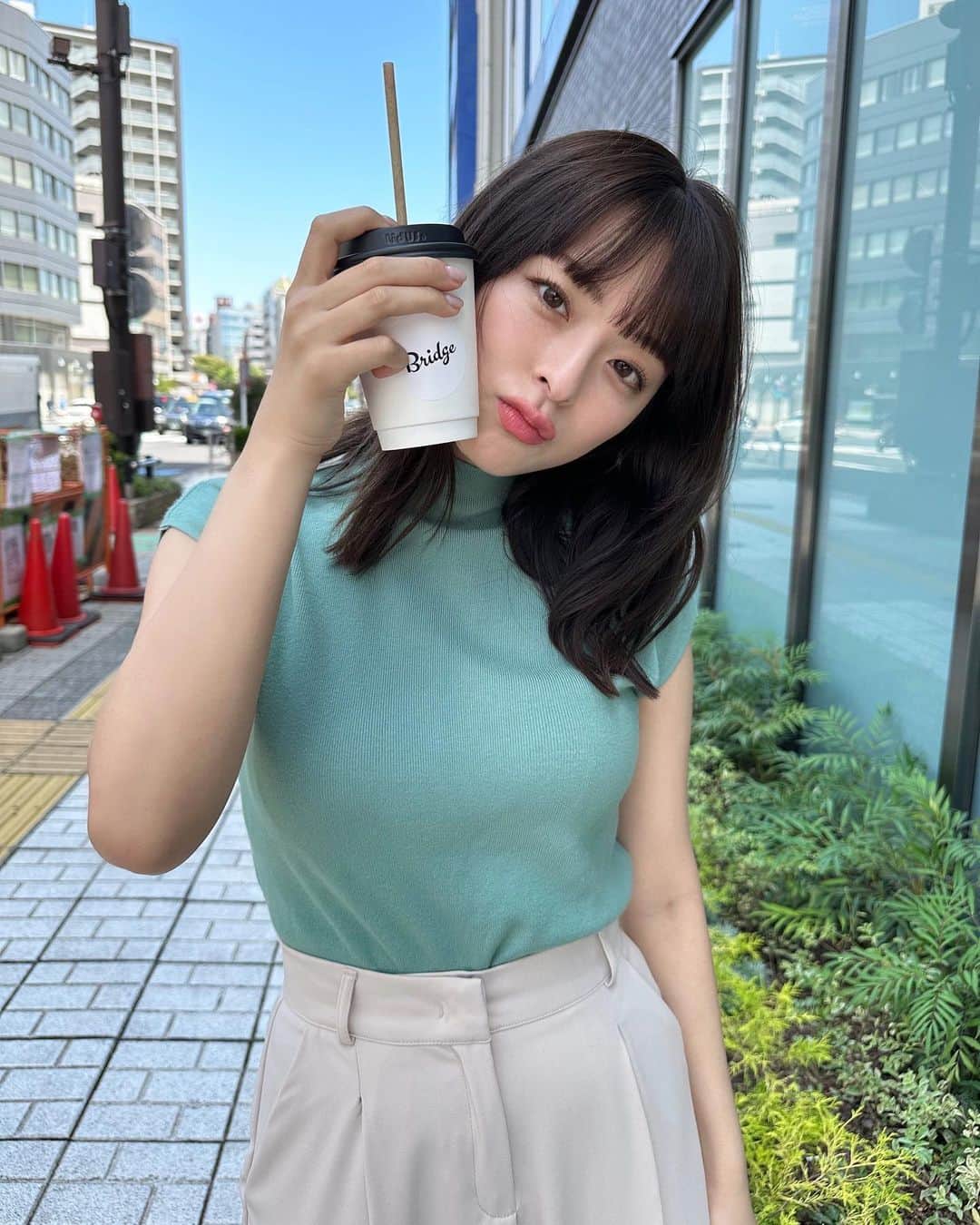 かおりのインスタグラム：「😙🍹」
