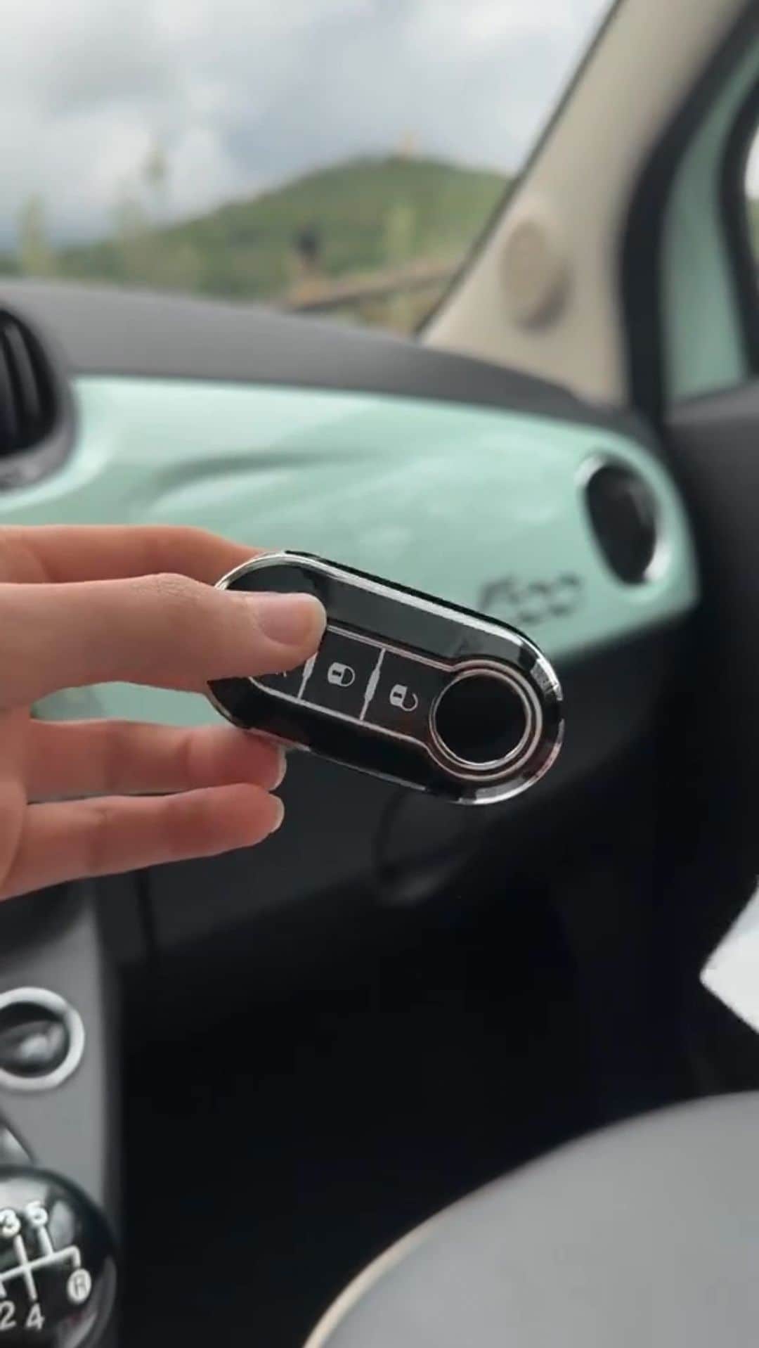SHEINのインスタグラム：「BEEP, BEEP! SHEIN Haul: AUTOMOTIVE EDITION 🚗🛍 Which of these car accessories would rev up your ride and put you in the fast lane? 👇 @claudia_rotondo_  🔗:https://shein.shop/u4nx5pt  #SHEIN #SHEINforAll #SHEINstyle #fashion #chic #saveinstyle」