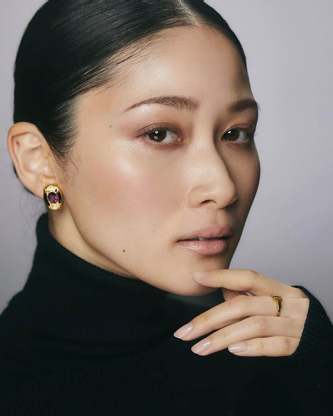 熊谷江里子さんのインスタグラム写真 - (熊谷江里子Instagram)「🖤🖤🖤 @norysatou  @warabeshashinkan  #makeup#instamakeup#eyeshadow#뷰티스타그램#메이크업#메이크#메이크업스타그램」6月5日 21時13分 - eriko___kumagai