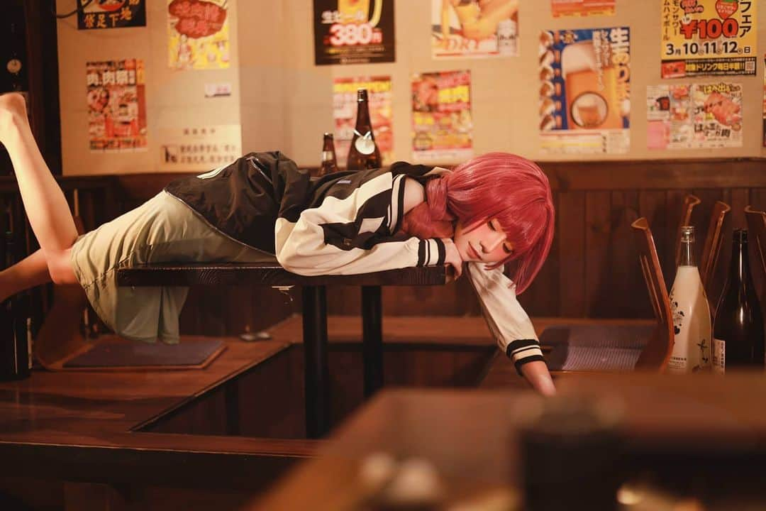 綺太郎さんのインスタグラム写真 - (綺太郎Instagram)「“お酒を飲みますか？”  coser:@Kitaro_绮太郎  摄影：@清风无忌Kaleb  协力：@热带渔JKS」6月5日 21時19分 - kitaro_cos