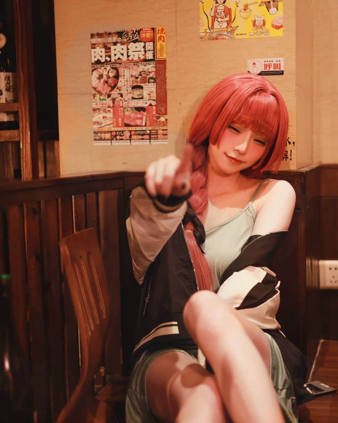 綺太郎さんのインスタグラム写真 - (綺太郎Instagram)「“お酒を飲みますか？”  coser:@Kitaro_绮太郎  摄影：@清风无忌Kaleb  协力：@热带渔JKS」6月5日 21時20分 - kitaro_cos