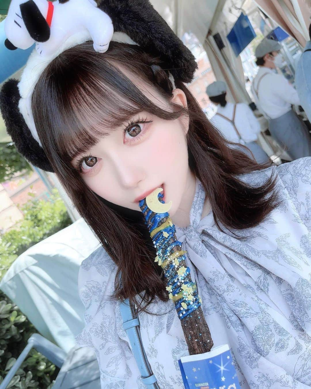 水野愛理さんのインスタグラム写真 - (水野愛理Instagram)「チュロスは絶対^-^  ×  ×  ×  ×  ×  ×  ×  #アイドル #idol #ユニバ  #ユニバコーデ  #usj  #usjコーデ  #ユニバフード  #usjファン  #カチューシャ  #カチューシャアレンジ  #スヌーピー  #チュロス  #自撮り #他撮り #雰囲気好きな人いいね  #量産 #量産型ヲタク  #フレンチガーリー #量産型コーデ  #ヘアアレンジ  #ボブ」6月5日 21時22分 - mizunoairi_ske48