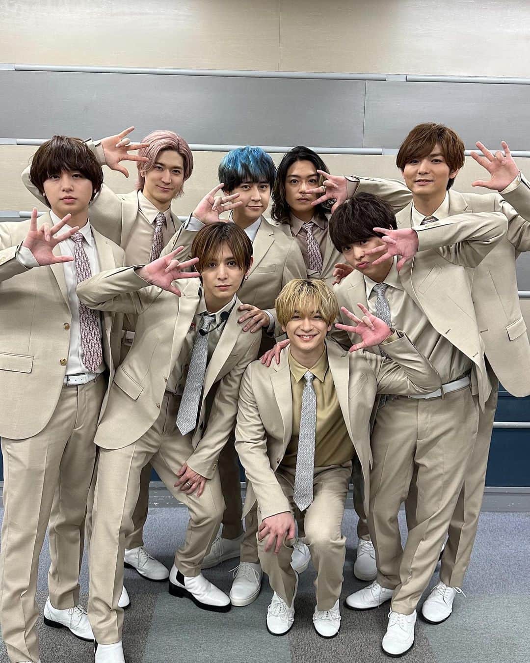 王様に捧ぐ薬指のインスタグラム：「💍  ／ 　本日よる7時から放送の 　TBS系「#CDTVライブライブ 2時間スペシャル」に 　Hey!Say!JUMPさんが出演❕ ＼  王様に捧ぐ薬指 の主題歌「DEAR MY LOVER」を フルサイズでテレビ初披露します🥳💍💍💍  みんなで観ましょう〜〜〜！！🐶🤍 一緒に #DEARMYLOVERダンス してくださいね👌🏻  #王様に捧ぐ薬指 #CDTVライブライブ #HeySayJUMP #DEARMYLOVER #山田涼介  #TBS #火曜ドラマ  #小学館 #春ドラマ #ラブコメ #胸キュン  #ドラマ好きな人と繋がりたい  #結婚 #メリット婚 #プロポーズ #夫婦 #夫婦バトル 次回の #王ささ は、 #6月6日よる10時放送🫰🏻 #第8話見てね♡」