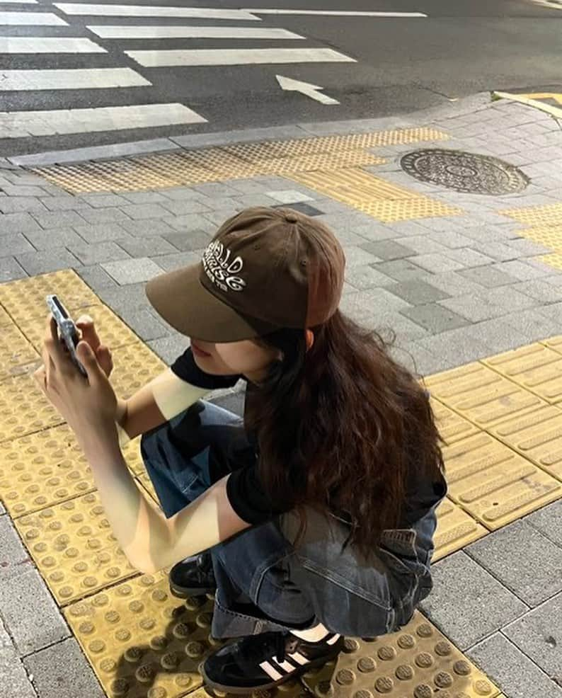 キム・ドヨンさんのインスタグラム写真 - (キム・ドヨンInstagram)「Doyeon Wemetalk」6月5日 13時41分 - weme.doyeon