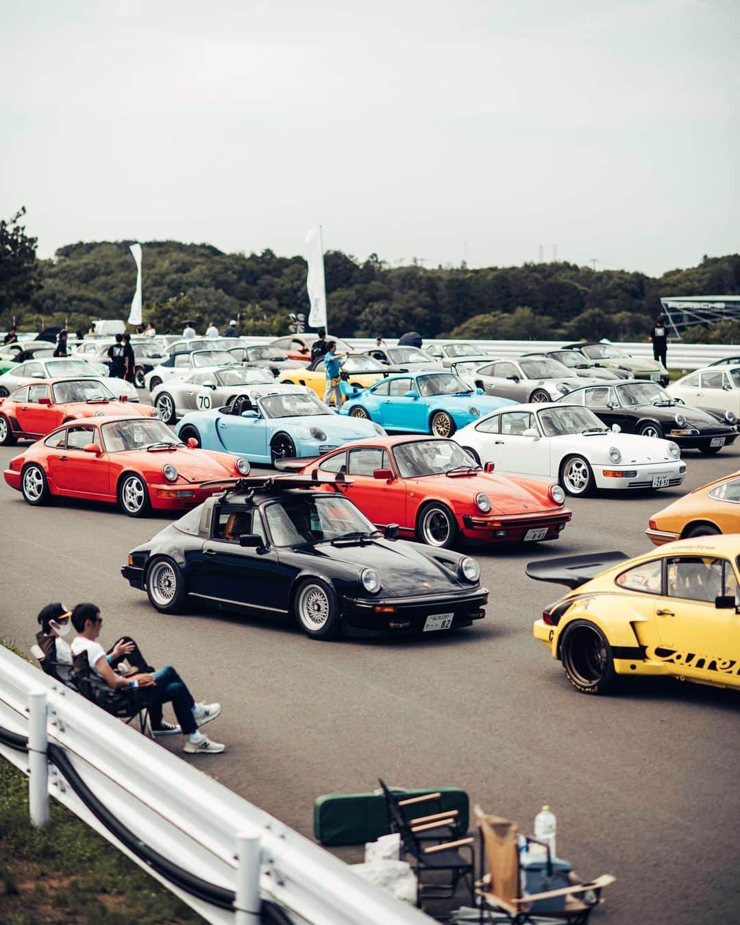 Porsche Japanさんのインスタグラム写真 - (Porsche JapanInstagram)「Perfect cars and special people at @Porsche_Japan Festival celebrating a community that you truly have to be on the ground to see for yourself 🎌 • 📸: @thomaswalk」6月5日 14時39分 - porsche_japan