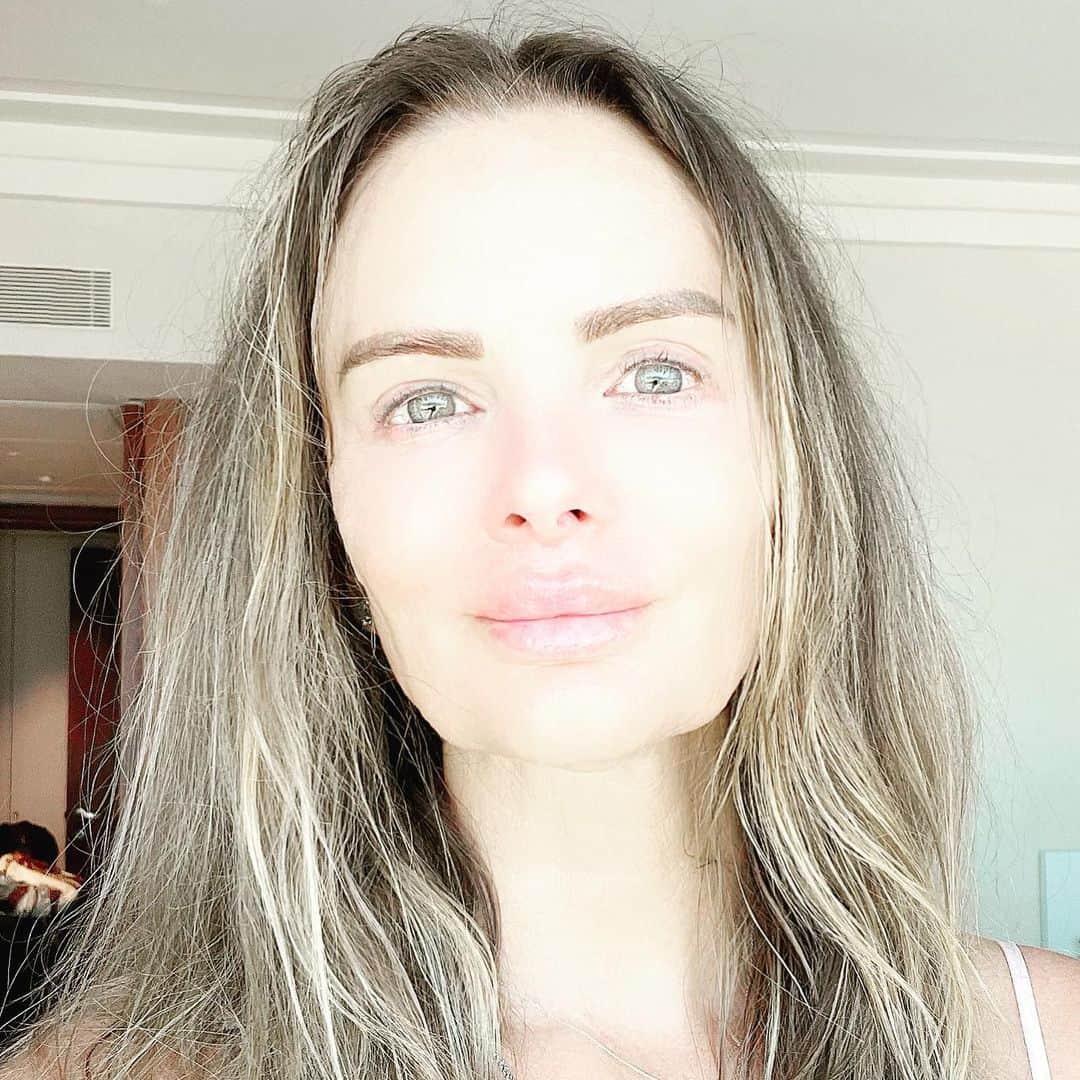 ガブリエル・アンウォーのインスタグラム：「Morning light in Israel @shareef」