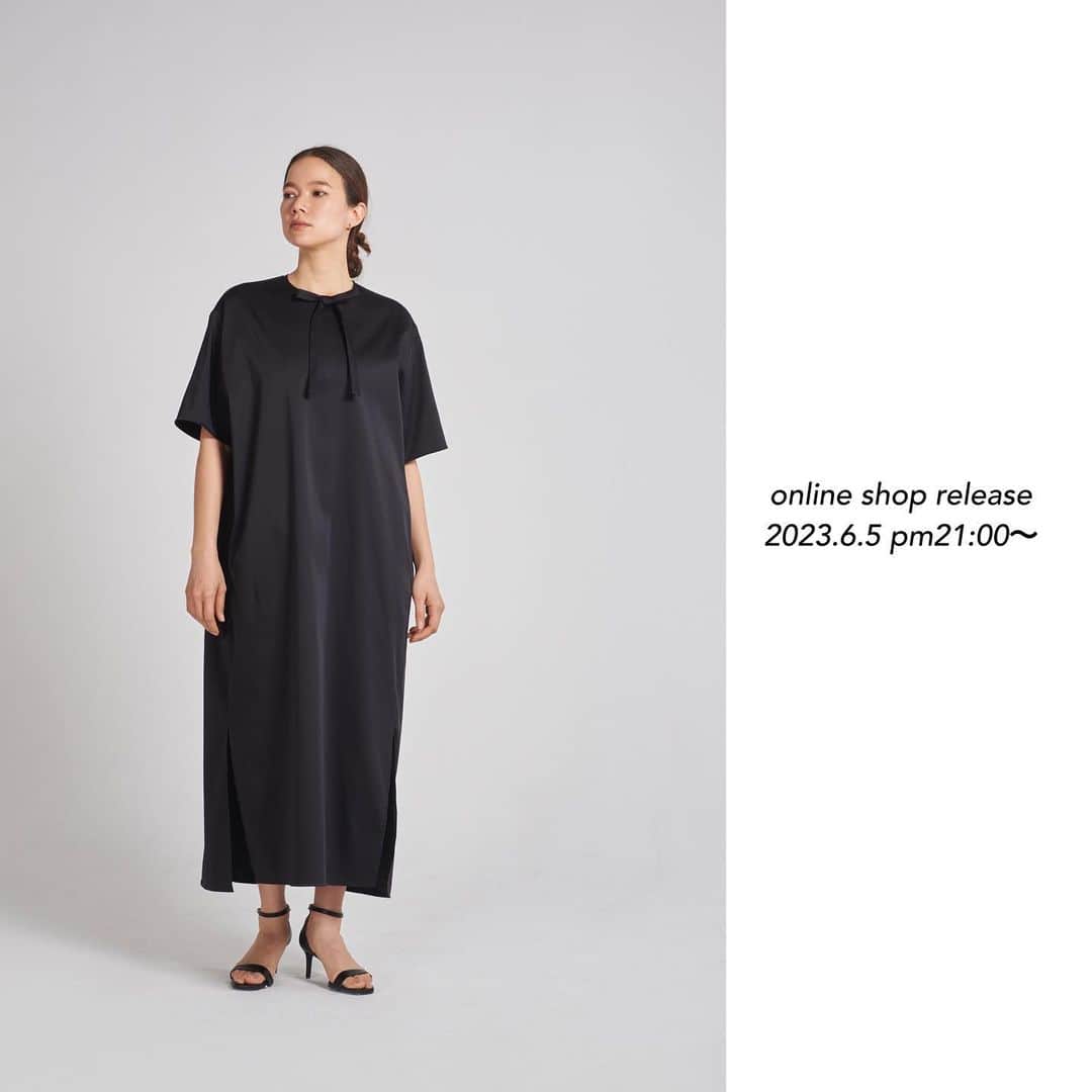 yoriのインスタグラム：「*online shop release*  本日6/5 pm21:00〜 2023summer 新作が入荷致します！  詳細は商品ページをご覧ください！  #ヘムフレアトリコットカットソー #ロングハイウエストジレ #ウォッシャブルリネンロングワンピース  #ボックスサテンワンピース  #yori_japan」