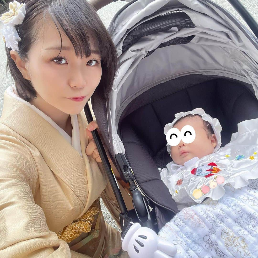 松谷琉優さんのインスタグラム写真 - (松谷琉優Instagram)「.  +* ﾟ ゜ﾟ *+:｡.｡.｡:+* ﾟ ゜ﾟ *+  健やかに成長しますように  +* ﾟ ゜ﾟ *+:｡.｡.｡:+* ﾟ ゜ﾟ *+  お宮参り無事晴天で行って来れました。 スタイと帽子可愛く作れて満足💙  #お宮参り　#ハンドメイド　#handmade #あかちゃんのいる生活  #baby #着物　#自分で着物着たからちゃんとできたか心配 #生後1ヶ月」6月5日 16時03分 - ruu_cos