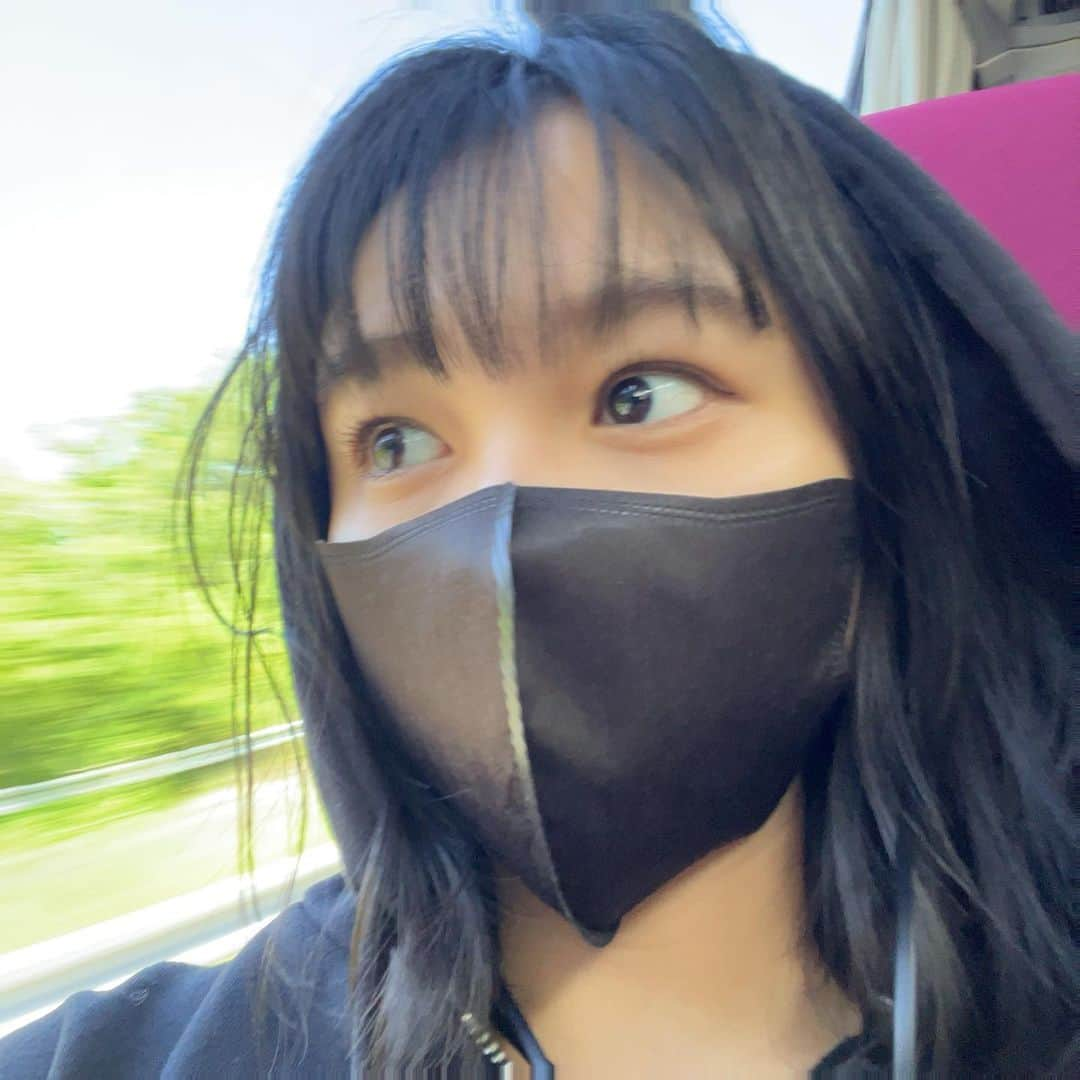 國森桜さんのインスタグラム写真 - (國森桜Instagram)「寝起きバス🚌 おはよう」6月5日 16時06分 - sakura_kunimori