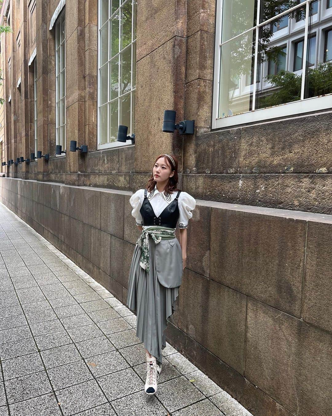 眞鍋杏樹のインスタグラム：「#anjumode  その日の行く場所によって着る服を考えるのがすき❤︎😳  #ootd #fashion #code #ootdfashion #fyp #骨格ウェーブ #骨格ストレート #164scale #高身長コーデ #20代コーデ #兵庫#神戸 #居留地 #narcissus #londa #アシンメトリー #アイドル #nmb48 #02 #02년생 #02line」