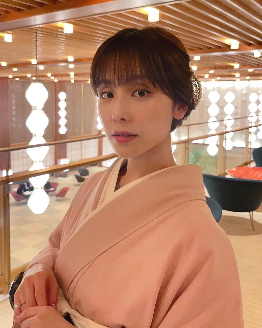 松雪彩花のインスタグラム：「親族の結婚式にて💐 久々のお着物でした👘」