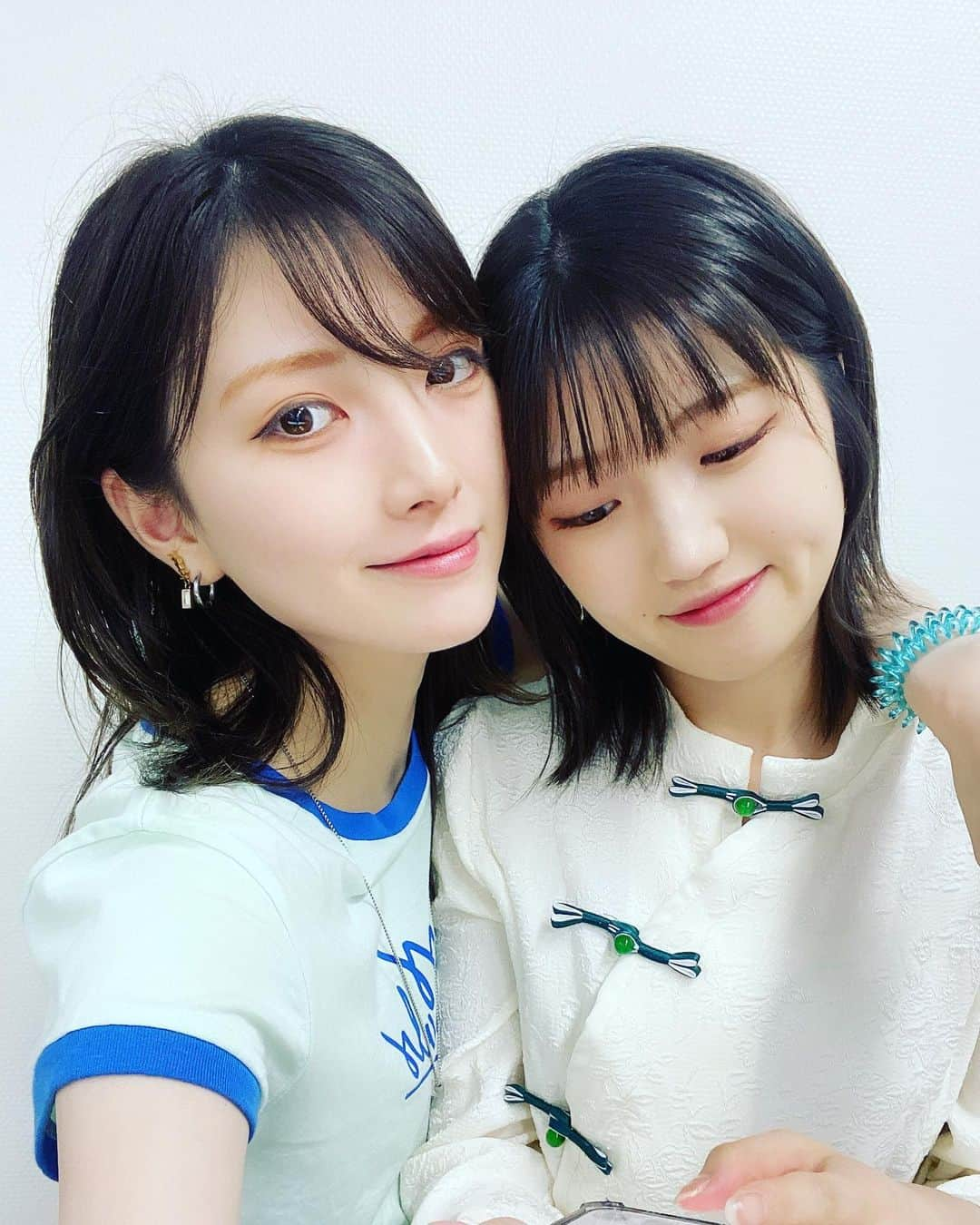 岡田奈々さんのインスタグラム写真 - (岡田奈々Instagram)「ねぇねぇゆうちゃん そのトップスかわいいですね 飽きたら私にください🐼👑✨」6月5日 17時01分 - okada7_akb48_stu48