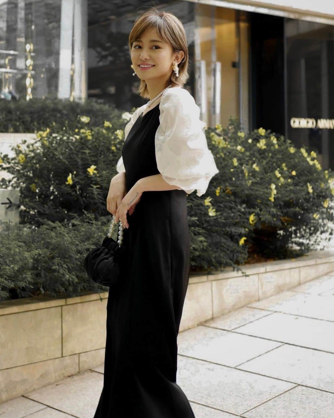 宮本沙恵のインスタグラム：「ブラックはこちら🖤 #myshawty#結婚式#パーティードレス」
