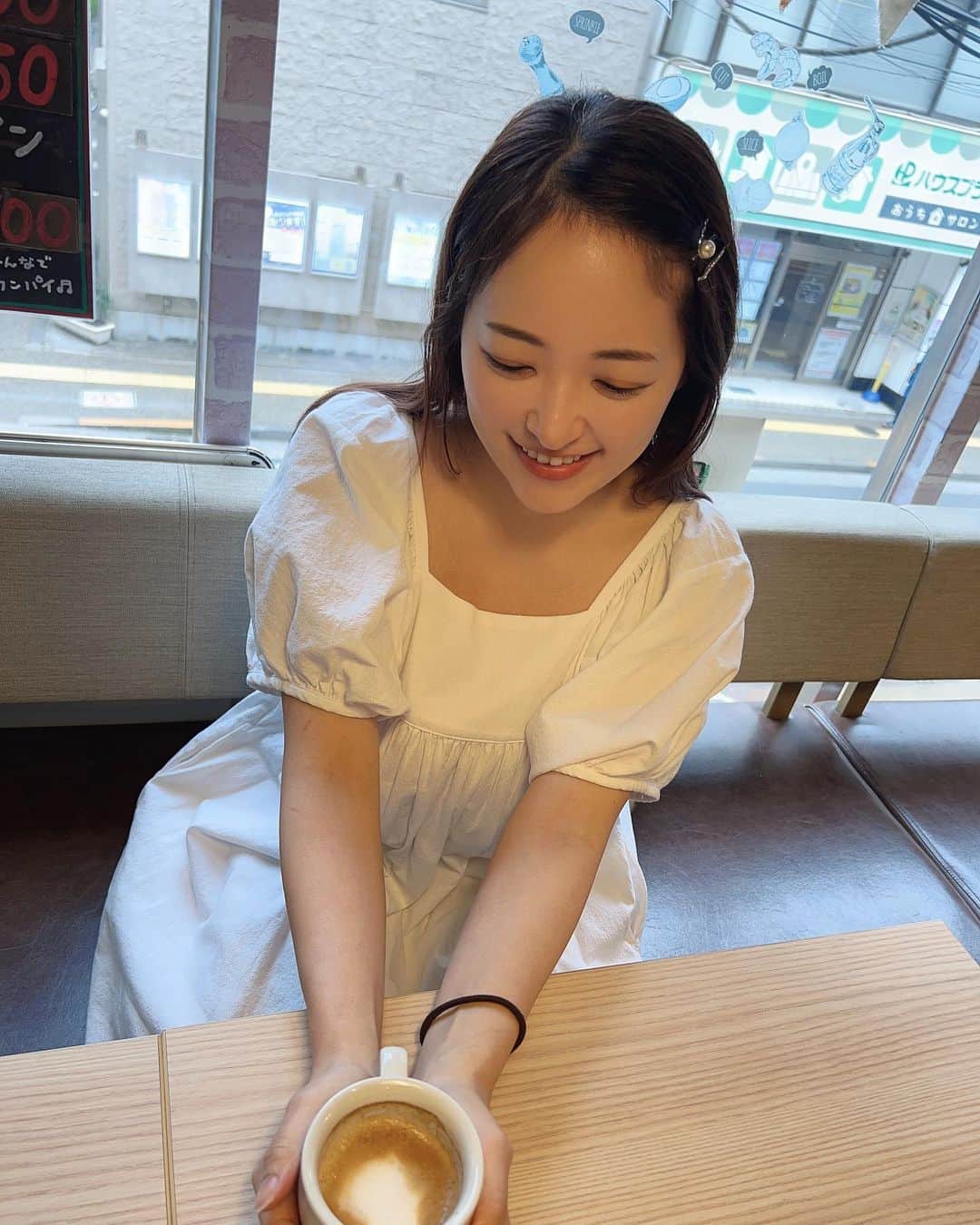 のインスタグラム：「今日はことみさんとランチ🍝 久々にゆっくりご飯行けたから たくさん話して笑った🤣  戸田のGⅠも買いつつランチして 楽しかった😊」
