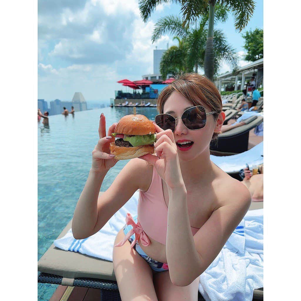 Reiのインスタグラム：「🍔🍟🥤」