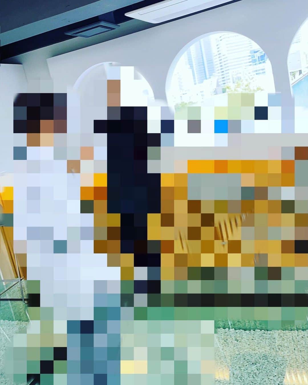 折原あやののインスタグラム：「先日、ある撮影をしてきました！！  モザイクだらけでわからないと思いますが…😏笑  また、お知らせしますね📢  #撮影　#shooting  #楽しかった」