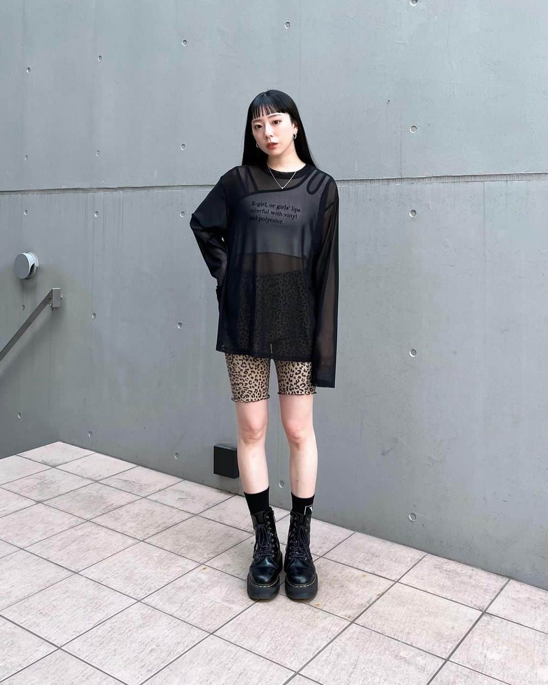 XGIRL_ootdのインスタグラム：「#xgirl_ootd @yuriiii2 162cm 　 X-girl PR STAFF 　 ------------------------------------ ▪️SHEER L/S TOPS ￥8,250(税込) ▪️ASYMMETRICAL TANK TOP ￥6,600(税込) ▪️SHIRRED CREPE LEGGINGS ￥7,150(税込) ------------------------------------ 　 #xgirl #xgirljp #xgirlus #エックスガール #ストリート系女子 #大人ストリート  #シアートップス #シアートップスコーデ #シースルートップス #レギンス #トレンドコーデ #y2kstyle #y2kファッション」