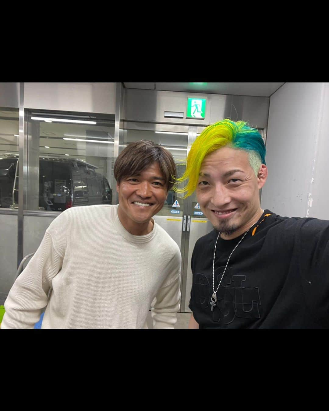 藤田洋平（YO-HEY）さんのインスタグラム写真 - (藤田洋平（YO-HEY）Instagram)「めっちゃ今更やけど大久保のお兄ちゃんと…  #上着泥棒」6月5日 18時00分 - yohey0206