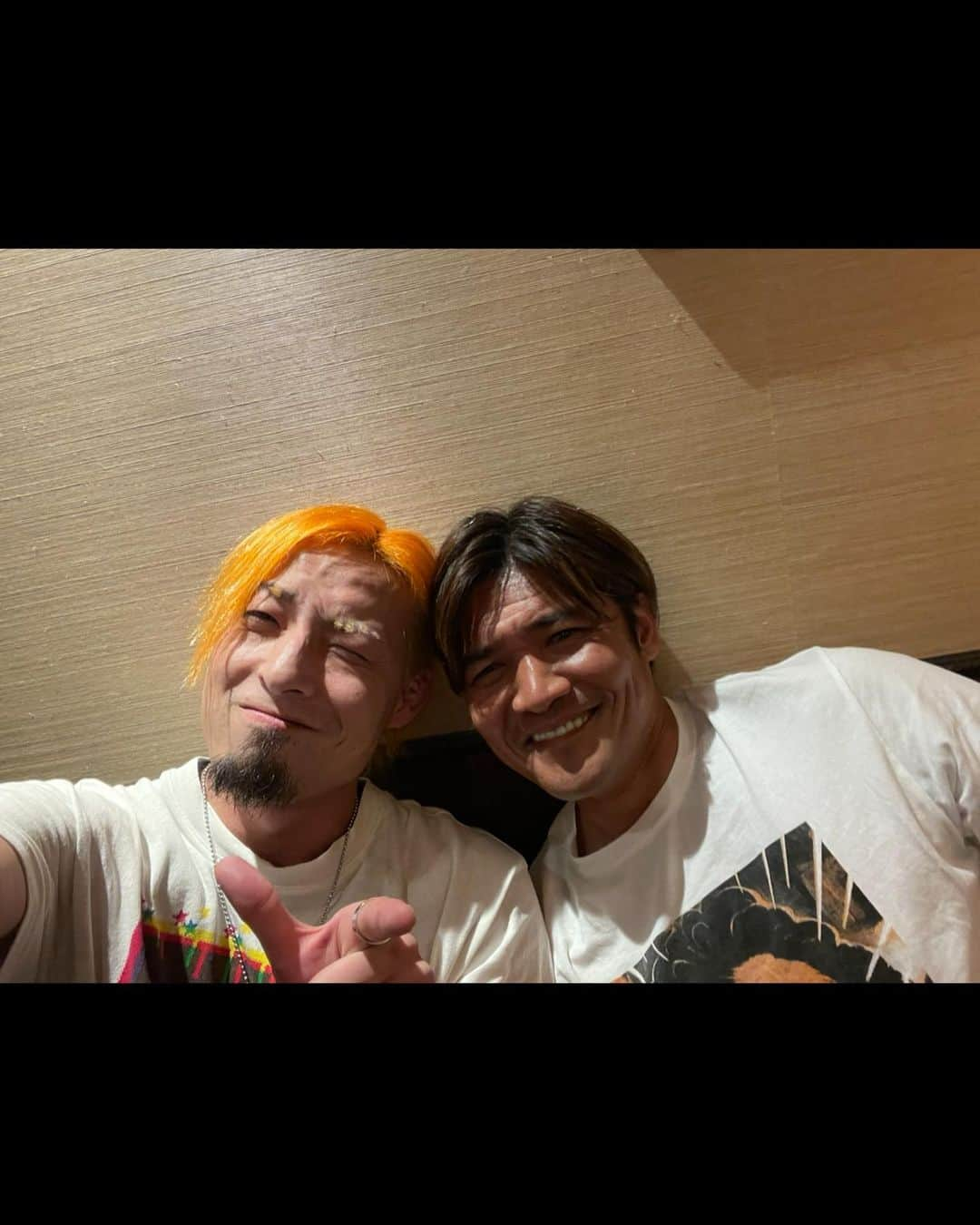 藤田洋平（YO-HEY）さんのインスタグラム写真 - (藤田洋平（YO-HEY）Instagram)「めっちゃ今更やけど大久保のお兄ちゃんと…  #上着泥棒」6月5日 18時00分 - yohey0206