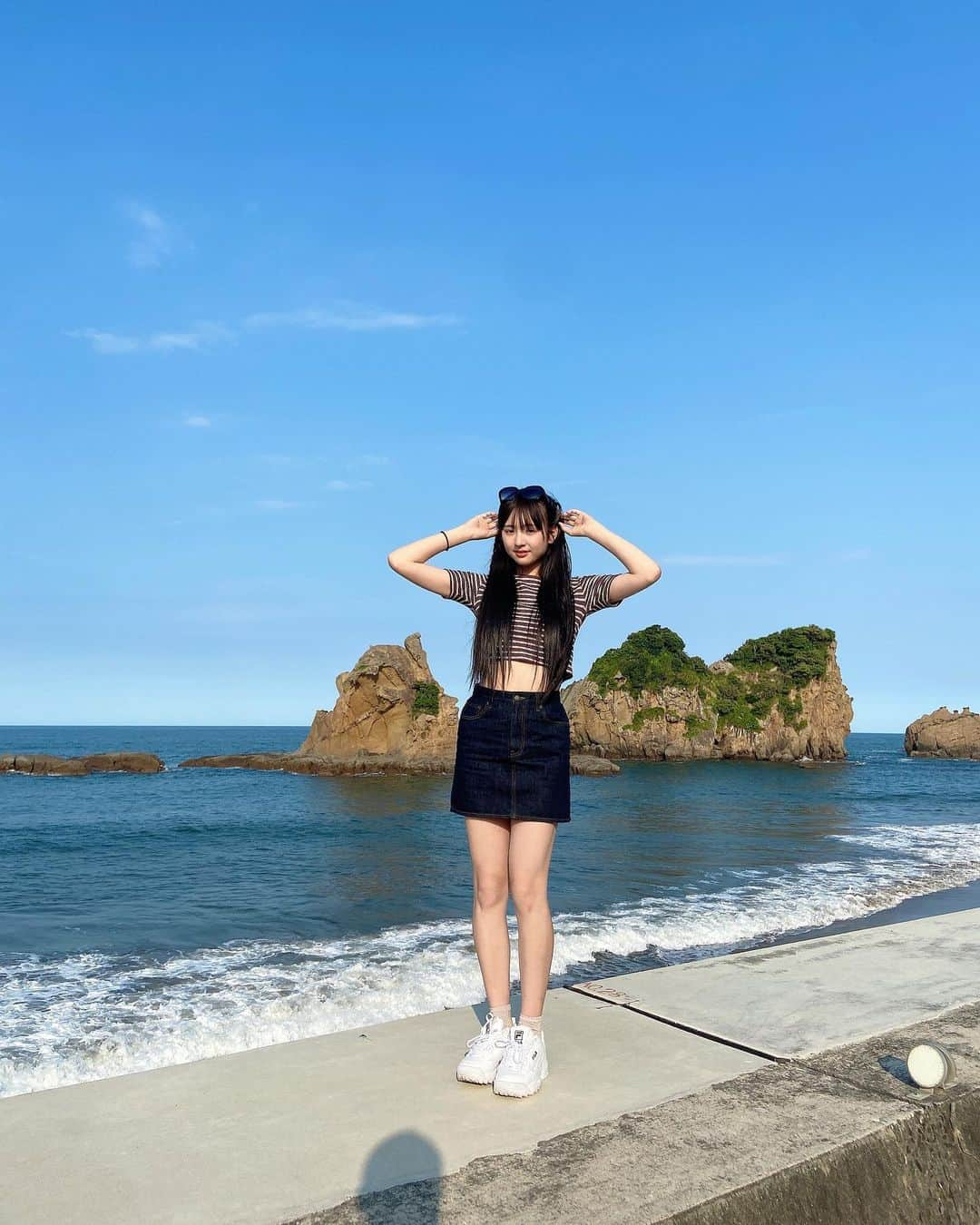 清水あす香さんのインスタグラム写真 - (清水あす香Instagram)「宮崎ってホントに海綺麗🌊✨   #宮崎 #海 #高2 #sjk #fyp #あすあす日記」6月5日 18時01分 - asu_asu_51000